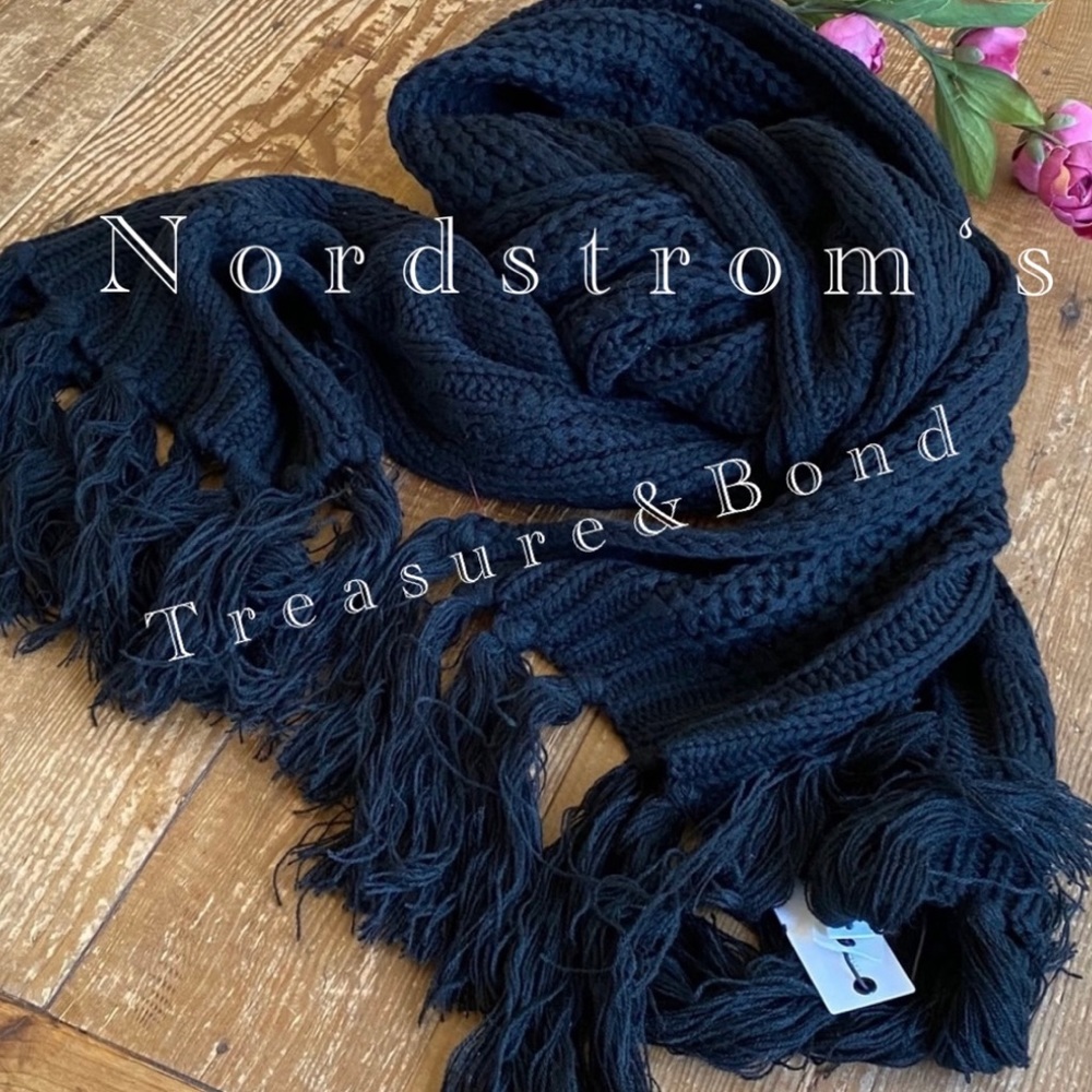 Nordstrom’s Treasure & Bond Spring Black Cable Kn…